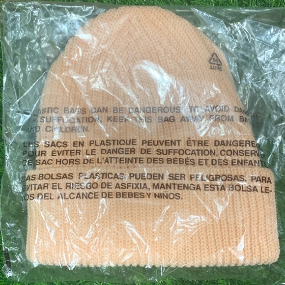 SS21 Supreme Loose Gauge Beanie - Beige - Picture 4 of 4